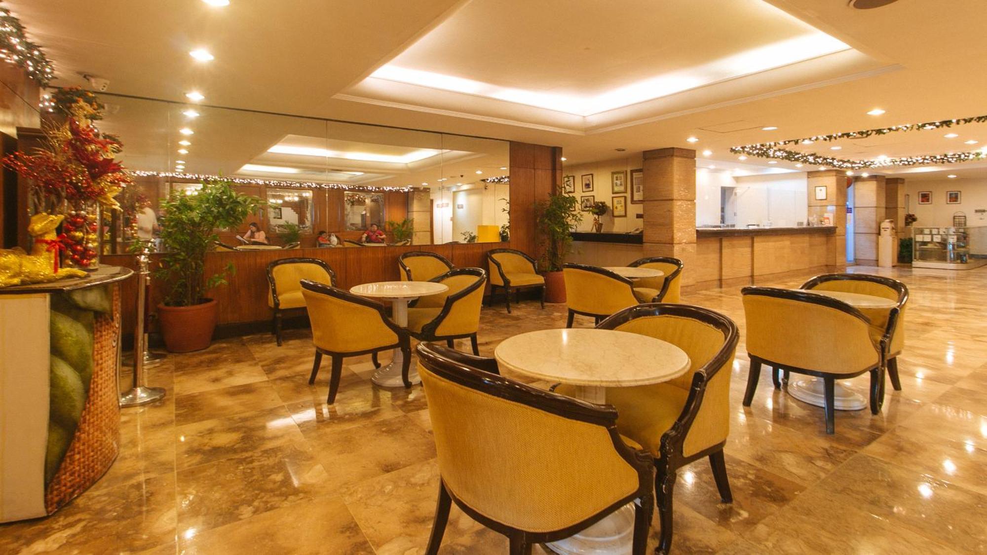 Aloha Hotel Roxas Boulevard Manila Exterior photo